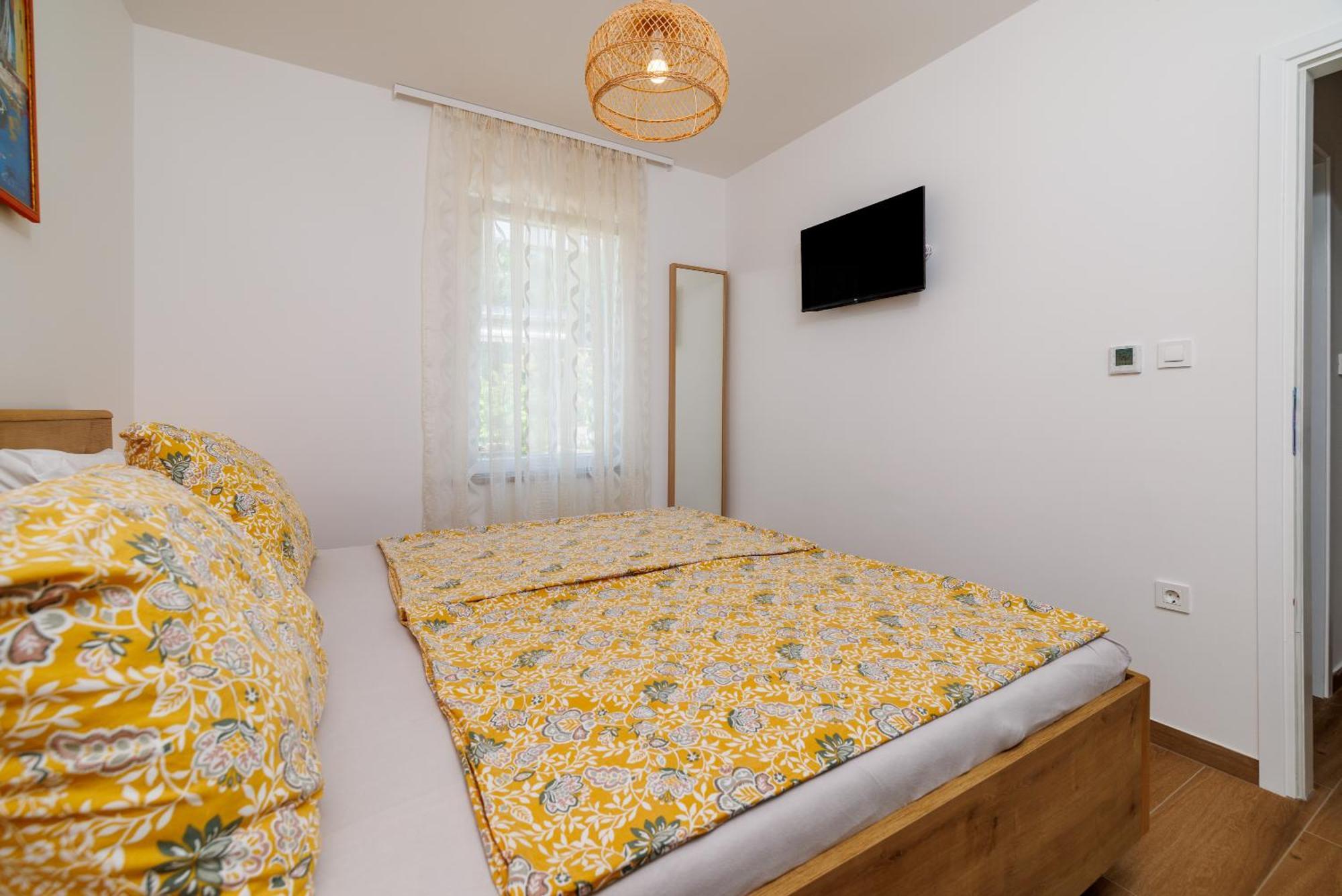 Apartmani Viktorija Ядраново Экстерьер фото