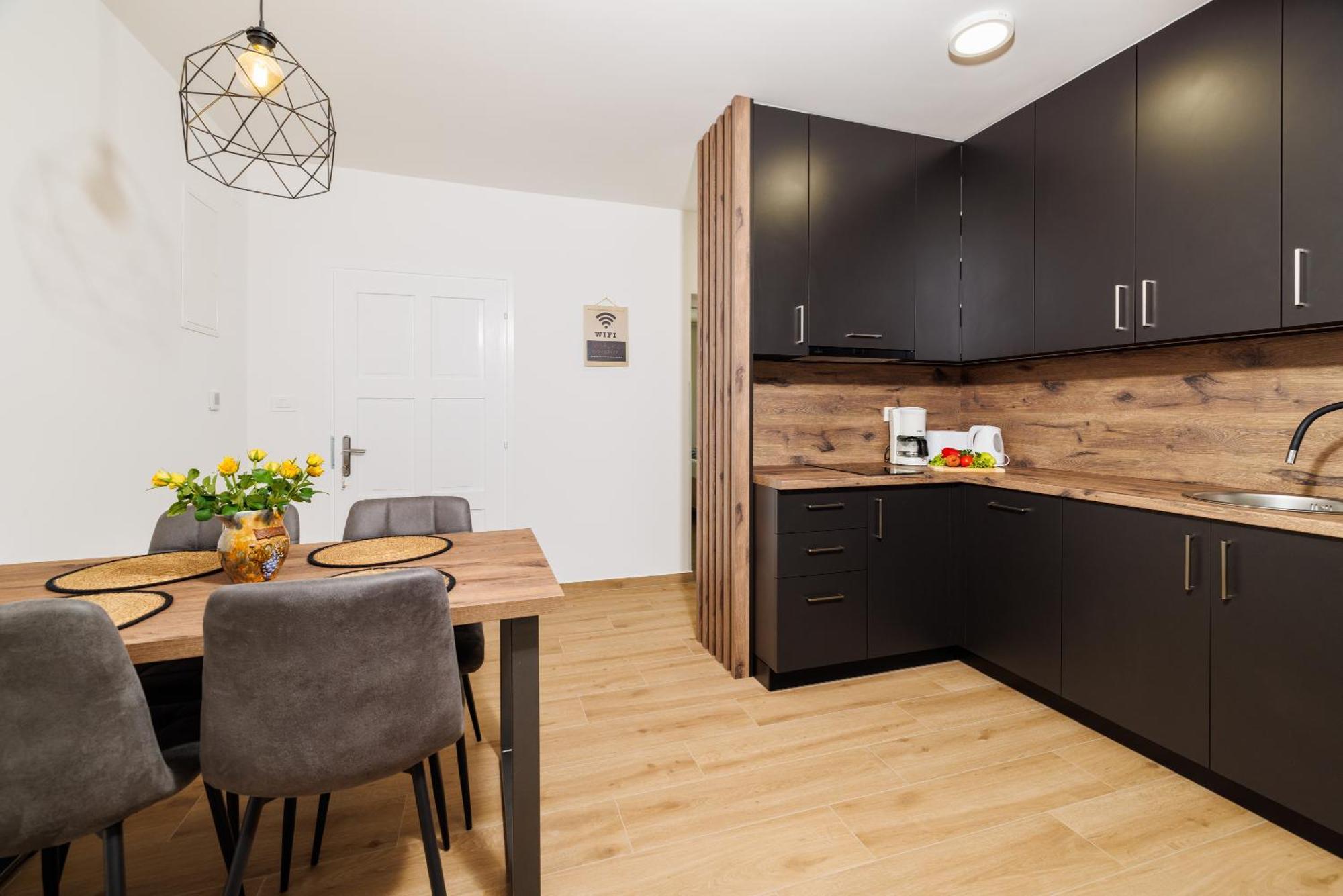 Apartmani Viktorija Ядраново Экстерьер фото