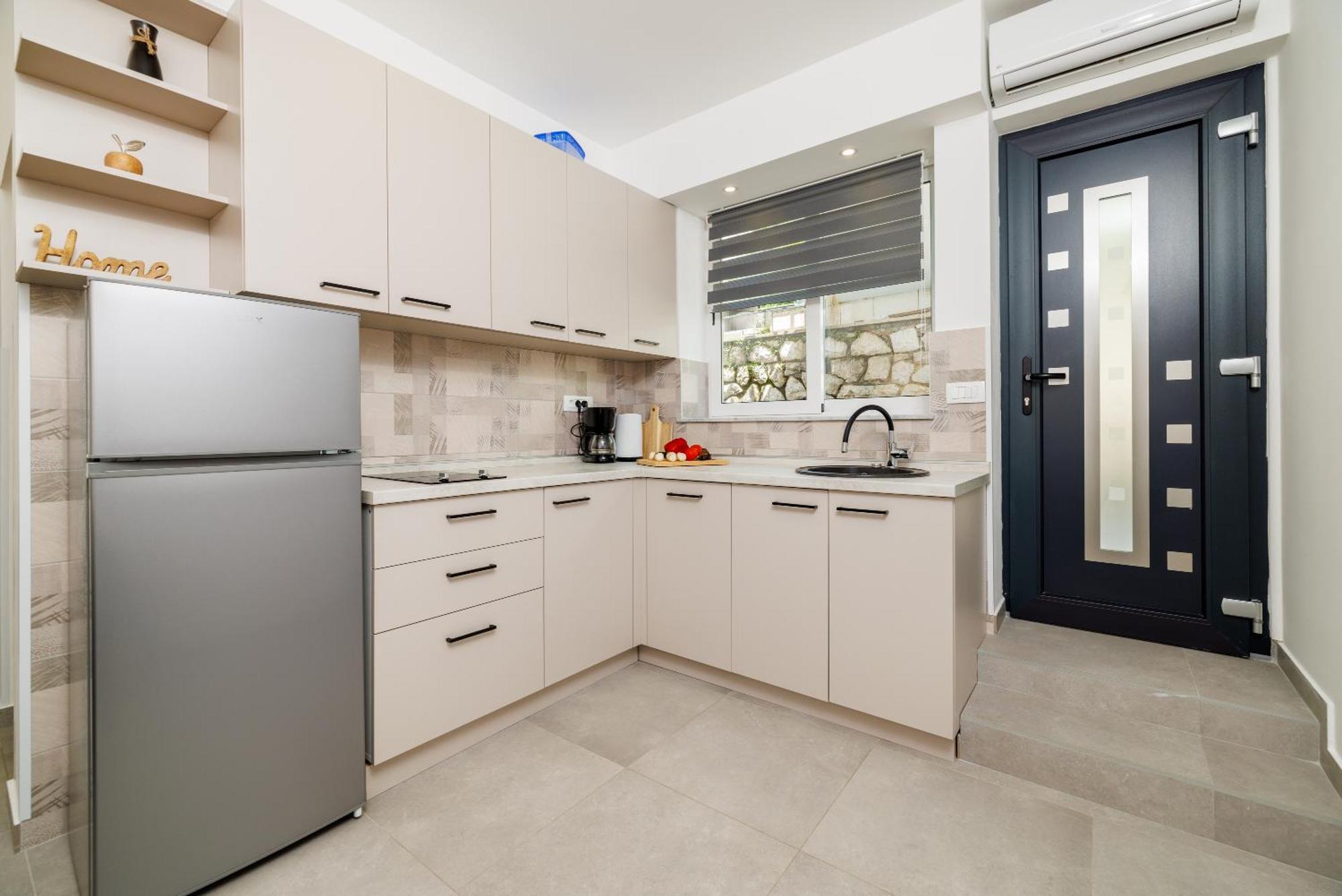 Apartmani Viktorija Ядраново Экстерьер фото