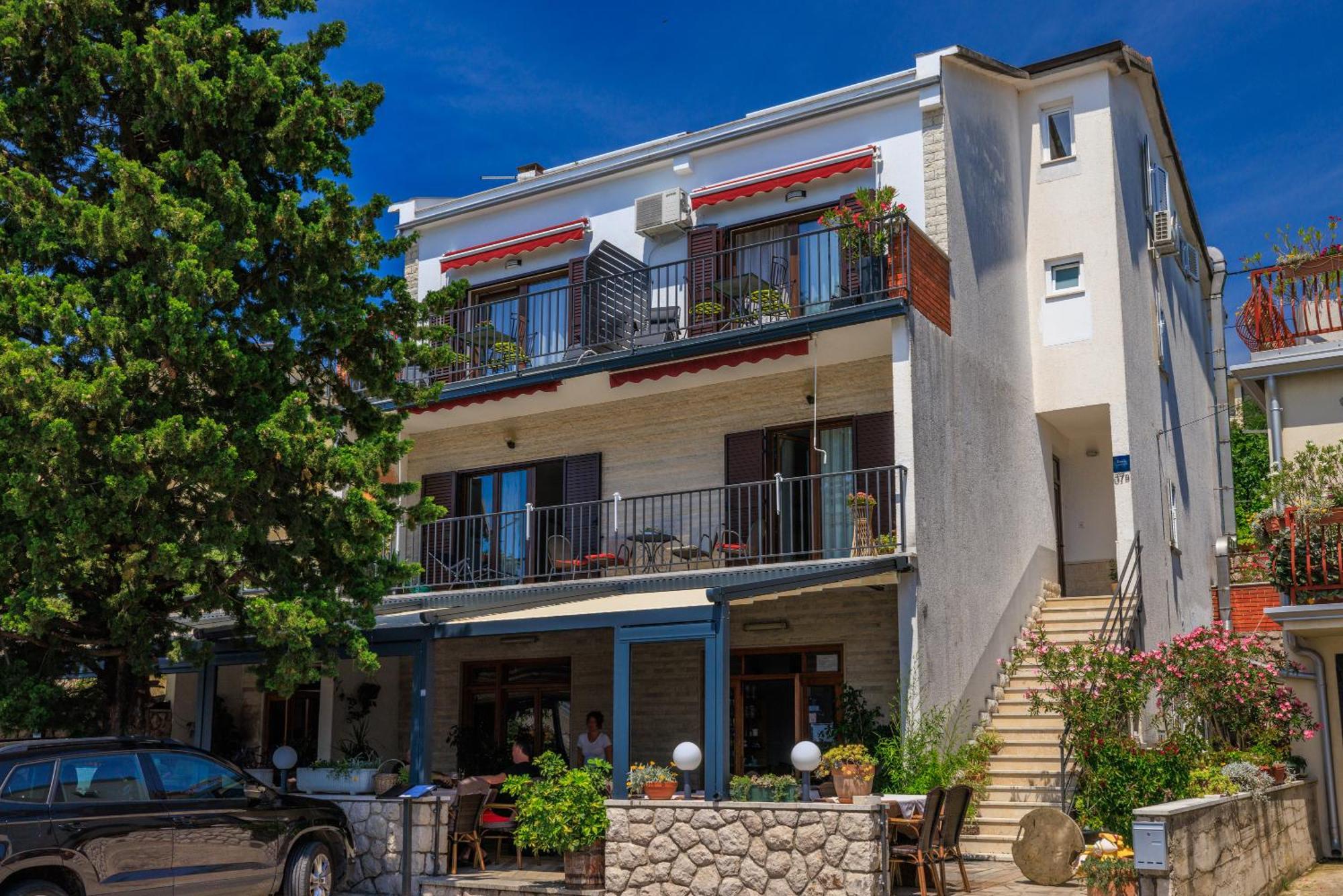 Apartmani Viktorija Ядраново Экстерьер фото